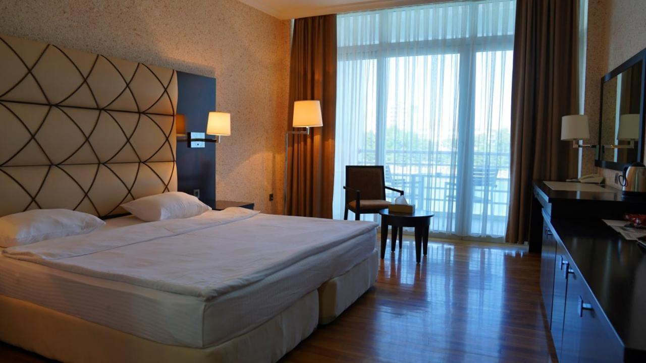 Agsaray Deluxe Hotel & Spa ミンゲチェヴィル エクステリア 写真